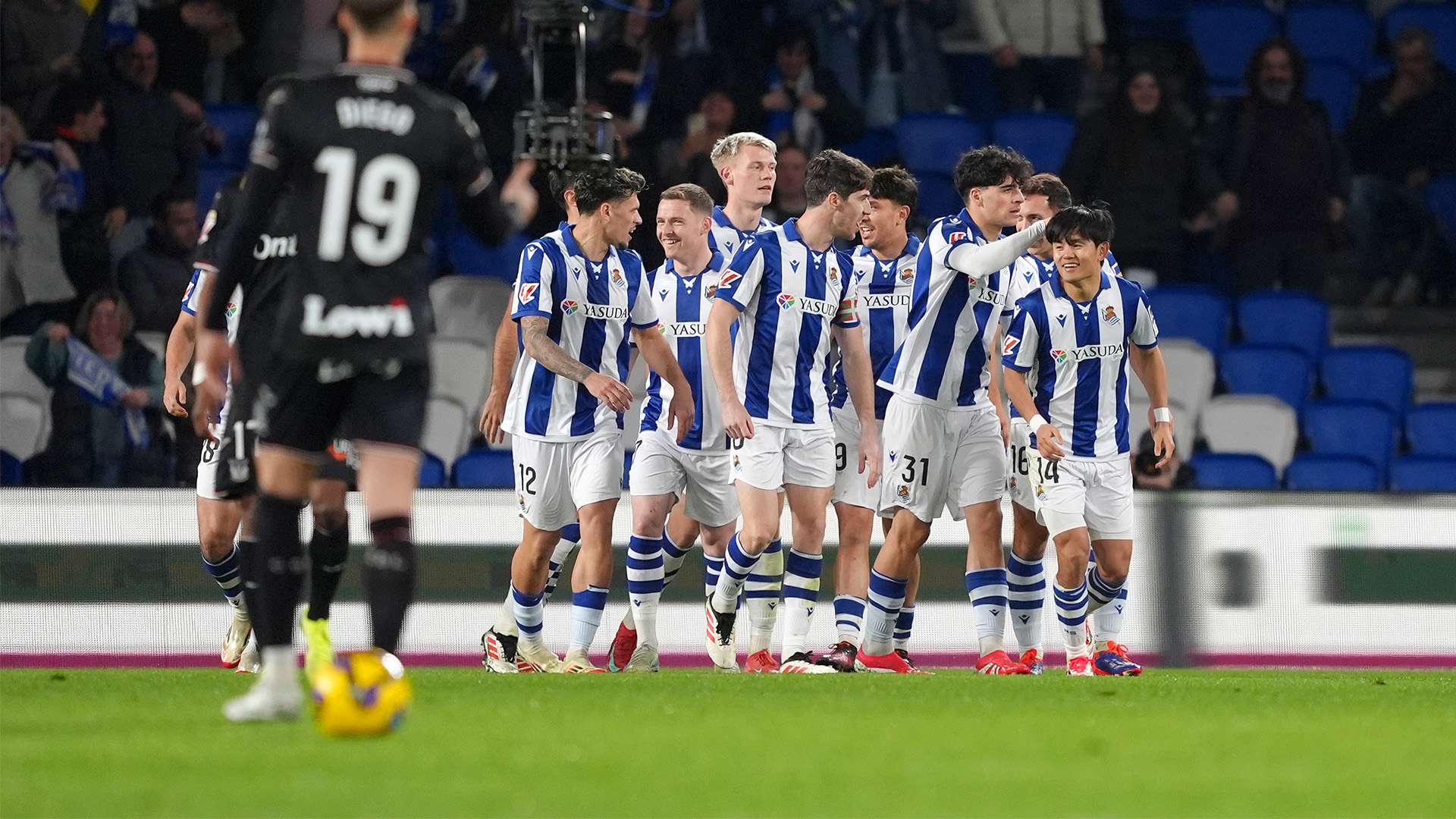 与此同时 与此同时