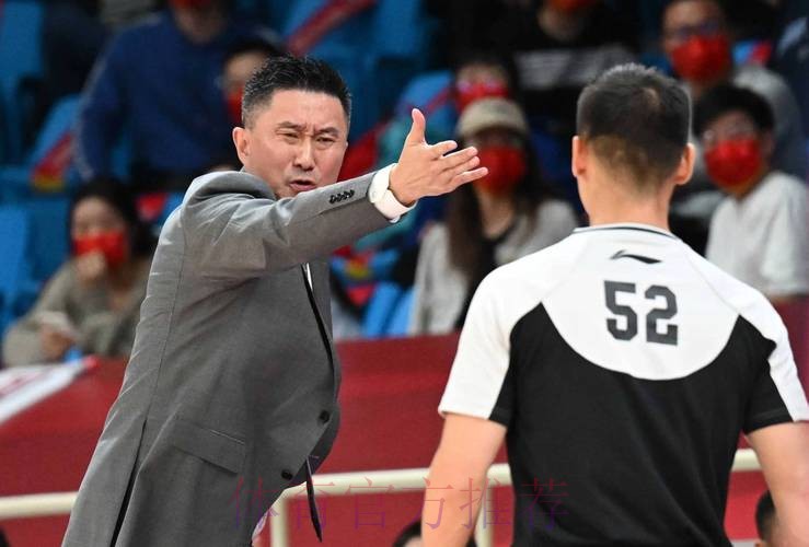 杜锋太狠了！广东狂赢辽篮52分，把辽篮现在和未来都打没了